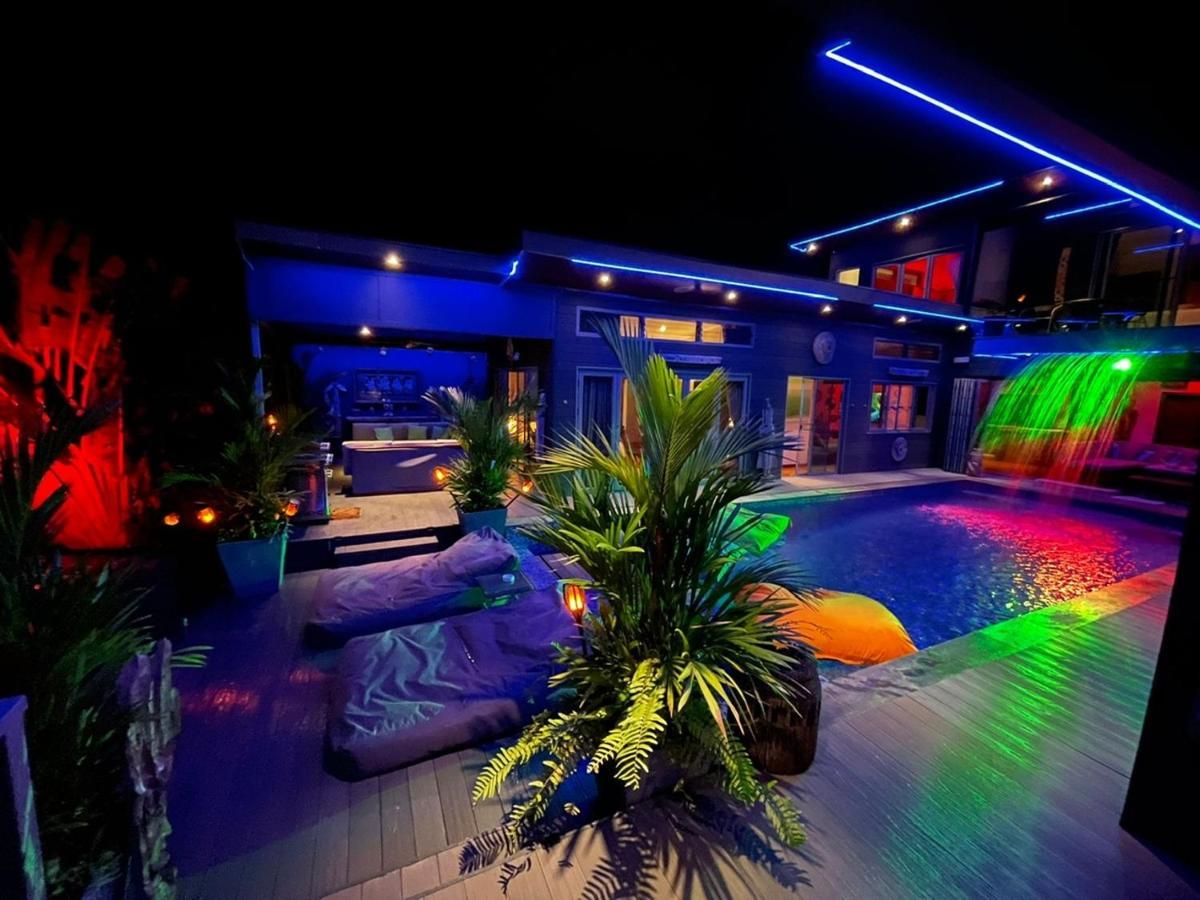 Stunning Villa With Ocean Views And Free Car شاطئ لاماي المظهر الخارجي الصورة