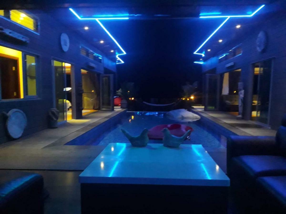Stunning Villa With Ocean Views And Free Car شاطئ لاماي المظهر الخارجي الصورة